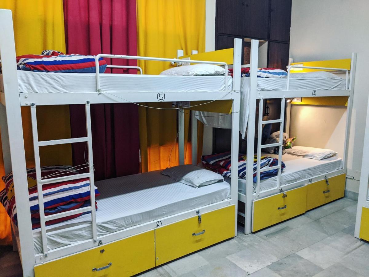 Bunk Bed Female Dormitory Room,968706076:JPEG